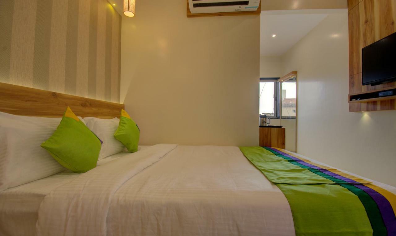Hotel Amisha International Surat Luaran gambar